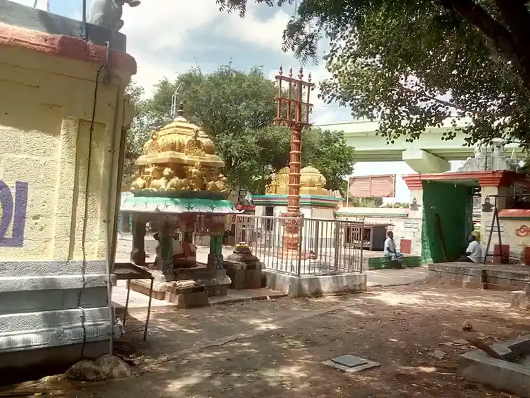 Arulmigu Viswanathaswamy Temple, Railway Gate, Ariyalur - 621704 அருள்மிகு விஸ்வநாதர் மற்றும் வரதராஜப்பெருமாள் திருக்கோயில், Railway Gate, Ariyalur - 621704, Ariyalur - Ancient Temple Architecture and History Image 2