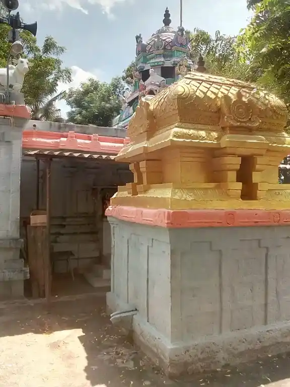 Arulmigu Viswanathaswamy Temple, Railway Gate, Ariyalur - 621704 அருள்மிகு விஸ்வநாதர் மற்றும் வரதராஜப்பெருமாள் திருக்கோயில், Railway Gate, Ariyalur - 621704, Ariyalur - Ancient Temple Architecture and History Image 4