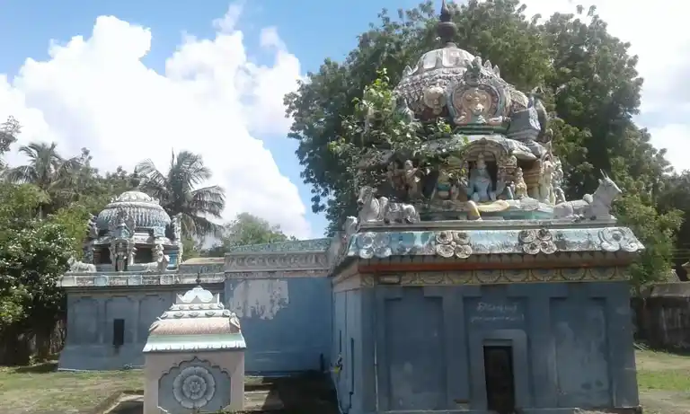 Arulmigu Viswanathaswamy Temple, Uthirankudi - 621802 அருள்மிகு விஸ்வநாத சுவாமி லெட்சுமிநாராயணப்பெருமாள் திருக்கோயில், உத்திரக்குடி - 621802, Ariyalur - Ancient Temple Architecture and History Image 4
