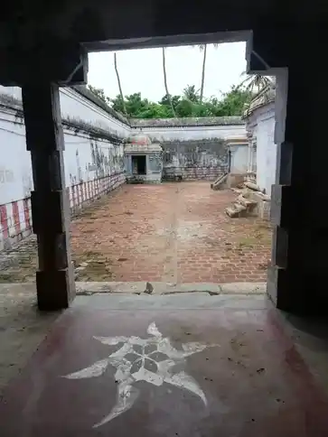 Arulmigu Viyagra Puriswarar Temple, Perumpuliyur, Perumpuliyur - 613203 Arulmigu Viyagra Puriswarar Temple, Perumpuliyur, Perumpuliyur - 613203, Thanjavur - Ancient Temple Architecture and History Image 6