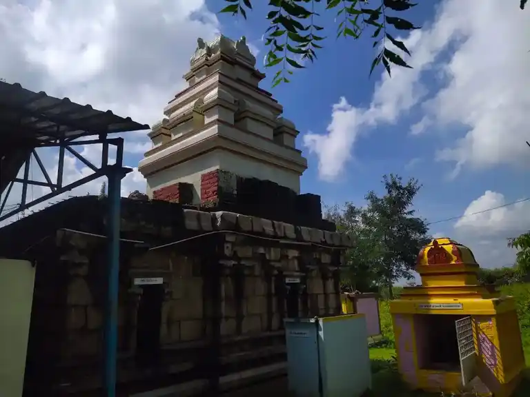 Arulmigu Viyakkarapuriswarar Temple, Pulipakkam - 603002 அருள்மிகு வியாக்கரபுரீஸ்வரர் திருக்கோயில், Pulipakkam - 603002, Chengalpattu - Ancient Temple Architecture and History Image 2