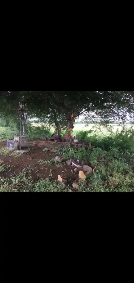 Arulmigu Vuppiliyappan Temple, Alunthalaipur - 624219 Arulmigu Vuppiliyappan Temple,  - 624219, Thiruchirappalli - Ancient Temple Architecture and History Image 3