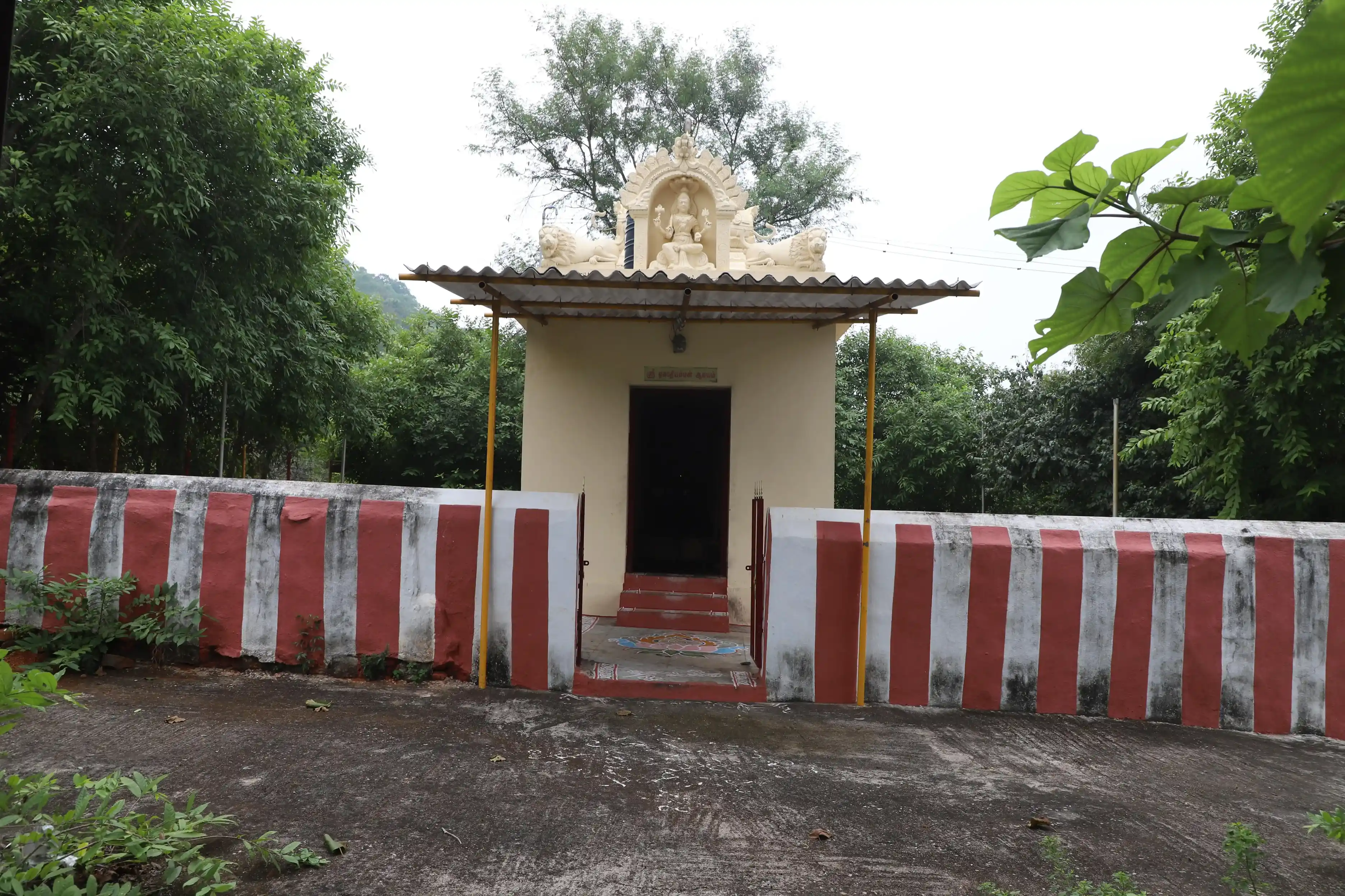 Arulmigu Yagathamman Temple, Hills, Tiruttani - 631209 Temple