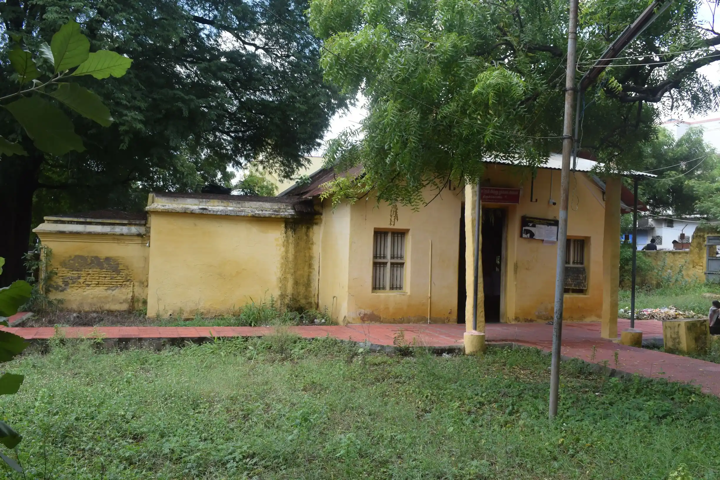 Arulmigu Yakkaladeviamman Temple, Tenkasi - 627811