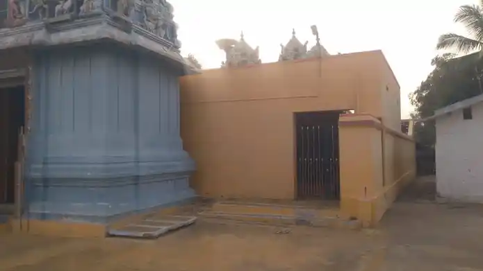 Arulmigu Yaluthimarthaiyyan Temple, Aalampalayam - 638501 அருள்மிகு எழுதியமரத்தையன் திருக்கோயில், Aalampalayam - 638501, Erode - Ancient Temple Architecture and History Image 4
