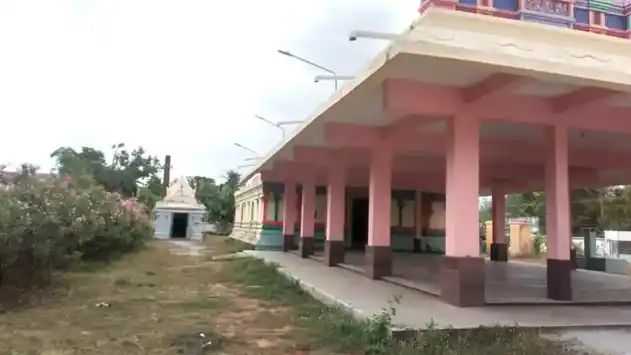 Arulmigu Yathava Narayana Perumal Temple, Kilvelur - 611104 அருள்மிகு யாதவநாராயண பெருமாள் திருக்கோயில், கீழ்வேளூர் - 611104, Nagapattinam - Ancient Temple Architecture and History Image 2