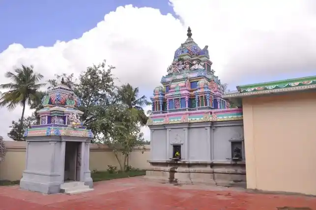 Arulmigu Yegambareswarar Temple, Umpalapadi - 614203 Arulmigu Yegambareswarar Temple, Umpalapadi - 614203, Thanjavur - Ancient Temple Architecture and History Image 3