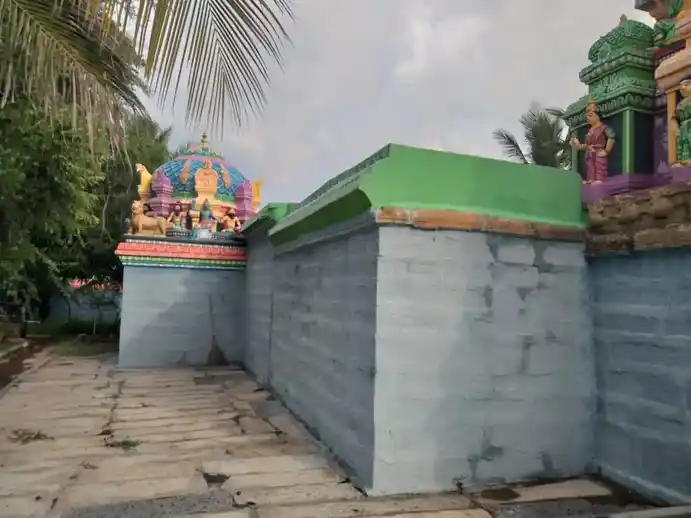 Arulmigu Yellaiyamman Temple, Aarchampatti - 621313 அருள்மிகு எல்லையம்மன் திருக்கோயில், Aarchampatti - 621313, Karur - Ancient Temple Architecture and History Image 2