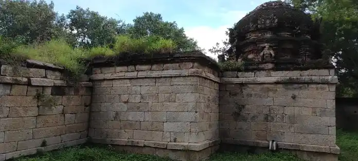 Arulmigu Yellaiyamman Temple, Enungoor - 639110 அருள்மிகு எல்லையம்மன் திருக்கோயில், Enungoor - 639110, Karur - Ancient Temple Architecture and History Image 3