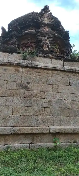 Arulmigu Yellaiyamman Temple, Enungoor - 639110 அருள்மிகு எல்லையம்மன் திருக்கோயில், Enungoor - 639110, Karur - Ancient Temple Architecture and History Image 4