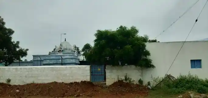 Arulmigu Yellaiyamman Temple, Kuppachipatti - 639120 அருள்மிகு எல்லையம்மன் திருக்கோயில், குப்பாச்சிப்பட்டி - 639120, Karur - Ancient Temple Architecture and History Image 4