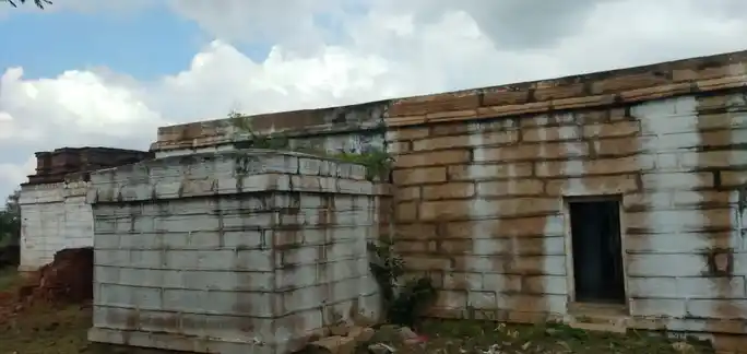 Arulmigu Yellaiyamman Temple, Pappayambadi - 621313 அருள்மிகு எல்லையம்மன் திருக்கோயில், Pappayambadi - 621313, Karur - Ancient Temple Architecture and History Image 3