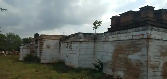 Arulmigu Yellaiyamman Temple, Pappayambadi - 621313 அருள்மிகு எல்லையம்மன் திருக்கோயில், Pappayambadi - 621313, Karur - Ancient Temple Architecture and History Image 4