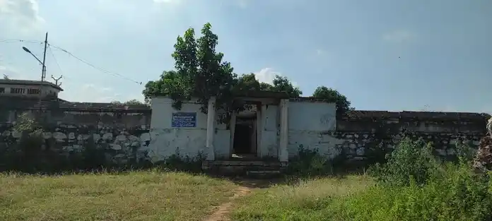 Arulmigu Yellaiyamman Temple, Sinnappaniyur - 639110