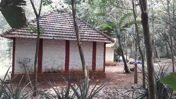 Arulmigu Yerathukkoyikkal Mahadevar Temple, Thiruvikramapuram, Arumanai - 629151 Temple