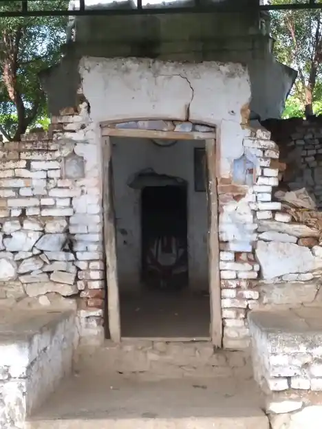 Arulmigu Yerkondrayaperumal Temple, Viruthasampatti, Kuttapatty - 636453 அருள்மிகு ஏர்க் கொண்டராயப்பெருமாள் திருக்கோயில், Viruthasampatti, Kuttapatty - 636453, Salem - Ancient Temple Architecture and History Image 2