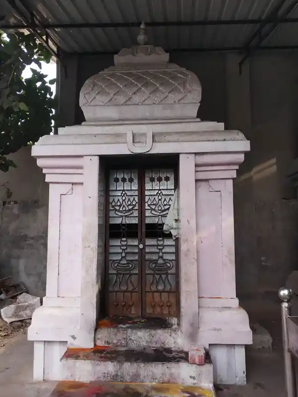 Arultharum Mari Amman Temple, Ramanathapuram - 623501 அருள்மிகு மாரியம்மன் திருக்கோயில், இராமநாதபுரம் - 623501, Ramanathapuram - Ancient Temple Architecture and History Image 2