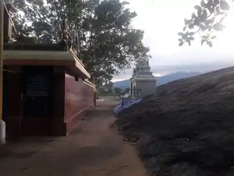 Arultharum Pathirakali Amman Tirukovil, Kadayam - 627415 Arultharum Pathirakali Amman Tirukovil, Kadayam - 627415, Tenkasi - Ancient Temple Architecture and History Image 4