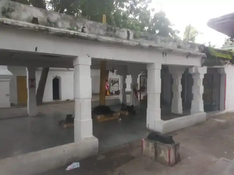 Arultharum Pidari Amman Temple, Nainarkovil - 623705 Arultharum Pidari Amman Temple, நயினார்கோவில் - 623705, Ramanathapuram - Ancient Temple Architecture and History Image 9