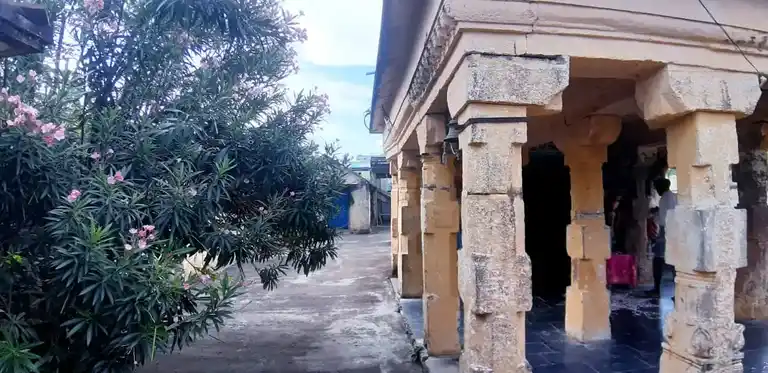 Arultharum Pidari Amman Temple, Thiruvadanai - 623407 அருள்மிகு பிடாரியம்மன் திருக்கோயில், Thiruvadanai - 623407, Ramanathapuram - Ancient Temple Architecture and History Image 6