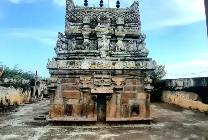 Arultharum Pidari Amman Temple, Thiruvadanai - 623407 அருள்மிகு பிடாரியம்மன் திருக்கோயில், Thiruvadanai - 623407, Ramanathapuram - Ancient Temple Architecture and History Image 7