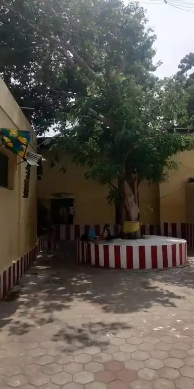 Arultharum Raja Rajeswari Amman Temple, Ramanathapuram - 623501 அருள்மிகு இராஜராஜேஸ்வரி அம்மன் திருக்கோயில், இராமநாதபுரம் - 623501, Ramanathapuram - Ancient Temple Architecture and History Image 9