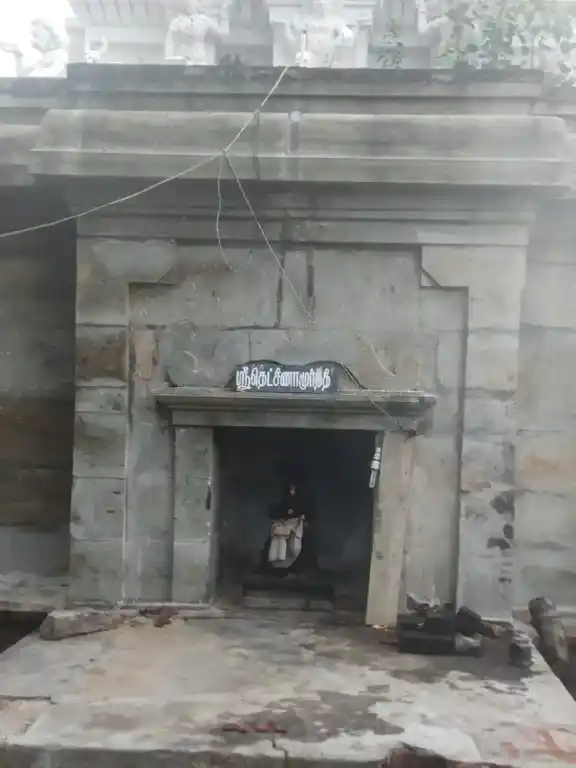 Arultharum Throwpathai Amman Temple, Nainarkovil - 623705