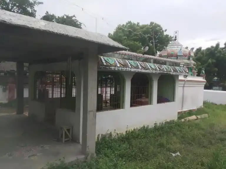 Arultharum Throwpathai Amman Temple, Nainarkovil - 623705 அருள்மிகு திரௌபதையம்மன் திருக்கோயில், நயினார்கோயில் - 623705, Ramanathapuram - Ancient Temple Architecture and History Image 3