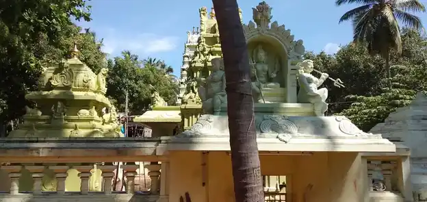 Pallam Arulmigu Pathirakalliamman Temple, Melakrishnanpudure - 629601