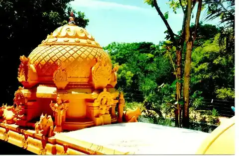 Paramentherasswami Athestanam, Thiruvenkadu - 609114 அருள்மிகு பரமசிவேந்திரசாமி அதிவரபானம் திருக்கோயில், Thirvengadu - 609114, Mayiladuthurai - Ancient Temple Architecture and History Image 3