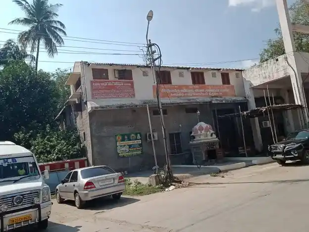 Sadusamy Mutt, Malaiyadivaram, Palani - 624601 சாதுசாமி மடம், மலையடிவாரம், Palani - 624601, Dindigul - Ancient Temple Architecture and History Image 5