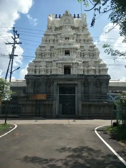 Sri Kamakshi Ambal Devasthanam, Sri Kanchi Kamakoti Peedam, Sri Madam Samasthanam, Big, Kancheepuram - 631502 ஸ்ரீ காமாக்ஷி அம்பாள் தேவஸ்தானம், ஸ்ரீ காஞ்சி காமகோடி பீடம், ஸ்ரீ மடம் சமஸ்தானம், பெரிய காஞ்சிபுரம், காஞ்சிபுரம் - 631502, Kancheepuram - Ancient Temple Architecture and History Image 3