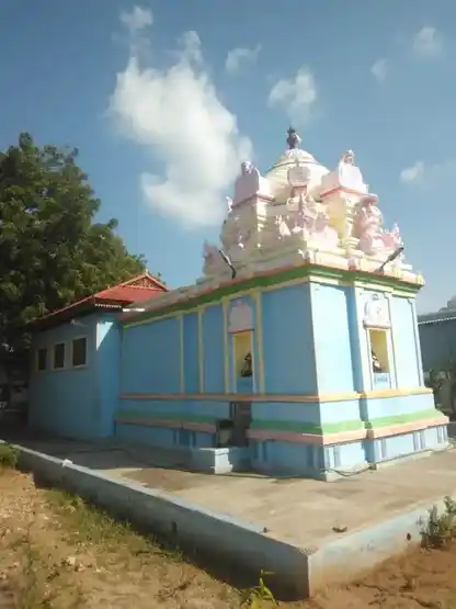 Thannerpanthal Dharmam, Near Kalaiyarangam, Periyavalavadi - 642132 தண்ணீர் பந்தல் தர்மம், Near Kalaiyarangam, Periyavalavadi - 642132, Tiruppur - Ancient Temple Architecture and History Image 4